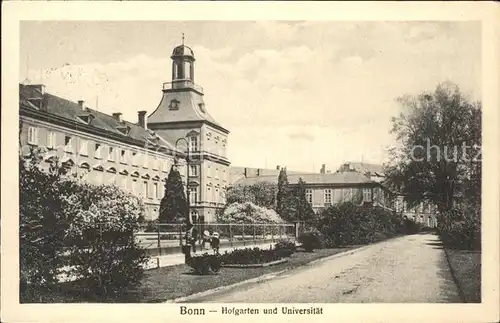 Bonn Rhein Hofgarten und Universitaet / Bonn /Bonn Stadtkreis