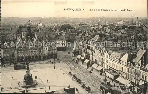 Saint Quentin Vue a vol d oiseau de la Grand Place Strassenbahn Kat. Saint Quentin