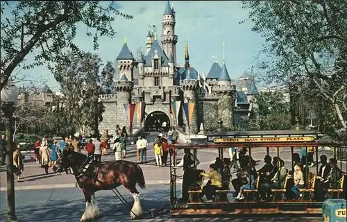 Disney Walt Sleeping Beauty Castle Fantasyland Main Street Horse Disneyland Kat. Unterhaltung