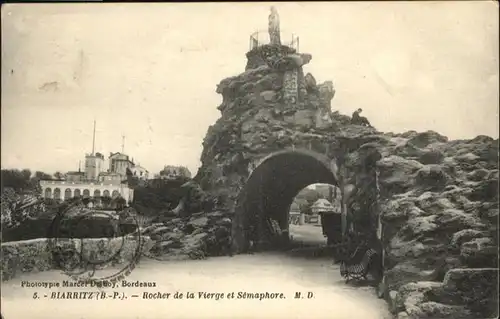 Biarritz Pyrenees Atlantiques Rocher de la Vierge et Semaphore / Biarritz /Arrond. de Bayonne