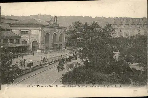 Lyon France La Gare Perrache et Hotel Terminus / Lyon /Arrond. de Lyon