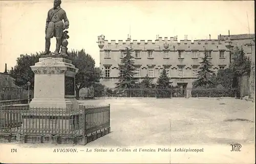 Avignon Vaucluse Statue Crillon Palais Achiepiscopal / Avignon /Arrond. d Avignon
