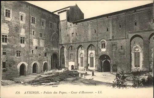 Avignon Palais des Papes 