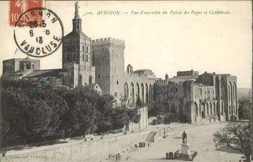 Avignon Palais des Papes Cathedrale 