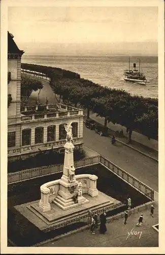 Evian-les-Bains Haute Savoie Schiff Monument aux Morts / Evian-les-Bains /Arrond. de Thonon-les-Bains