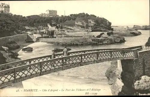 Biarritz Pyrenees Atlantiques Biarritz Port Pecheurs Attalaye * / Biarritz /Arrond. de Bayonne