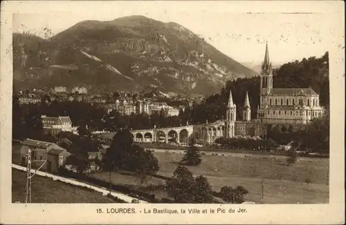 Lourdes Hautes Pyrenees Lourdes Basilika x / Lourdes /Arrond. d Argeles-Gazost