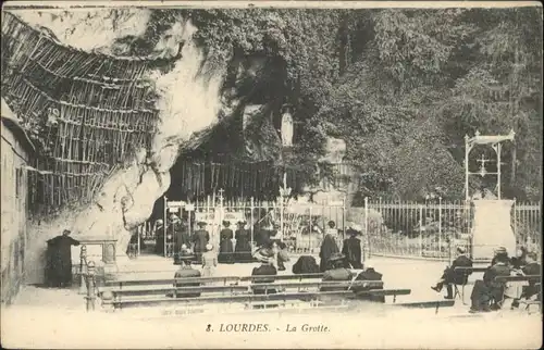 Lourdes Hautes Pyrenees Lourdes La Grotte * / Lourdes /Arrond. d Argeles-Gazost