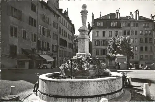 Geneve GE Geneve la fontaine du Bourg de Four * / Geneve /Bz. Geneve City