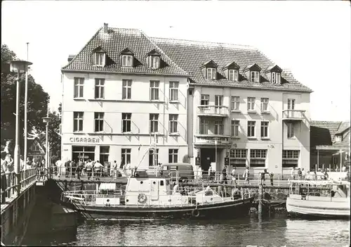 Warnemuende Am Alten Strom Kat. Rostock