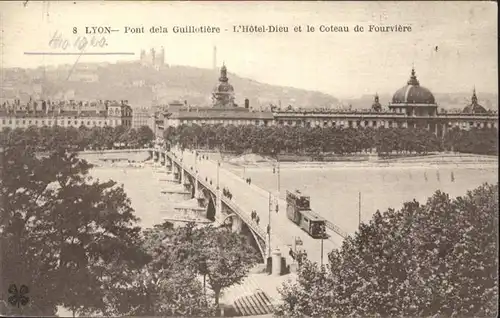 Lyon Pont dela Guillotiere Hotel Dieu Strassenbahn x