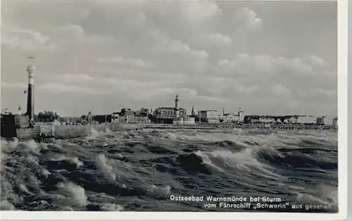 Warnemuende Ostseebad Warnemuende Faehrschiff Schwerin Sturm * / Rostock /Rostock Stadtkreis