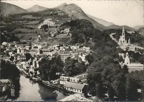 Lourdes Hautes Pyrenees Chateau Fort / Lourdes /Arrond. d Argeles-Gazost