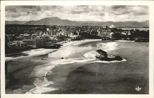 Biarritz Pyrenees Atlantiques Vue prise du Phare, Plage / Biarritz /Arrond. de Bayonne