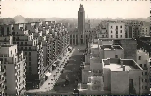 Lyon les Gratte-Ciel de Villeurbanne Avenue Henri-Barbusse Hotel de Ville x