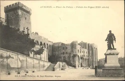 Avignon Place Palais Papes x