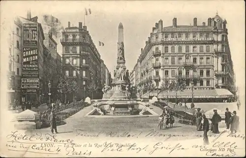 Lyon La Place de la Rue de la Republique x