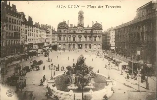 Lyon Place des Terreaux x