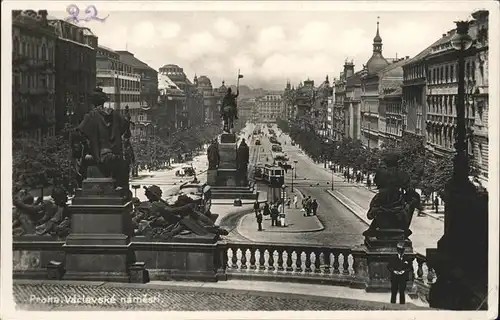 Prag Prahy Prague Vaclavske namesti Wenzelsplatz Mahnmal Reiterdenkmal Skulptur Strassenbahn Kat. Praha