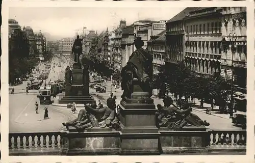 Prag Prahy Prague Vaclavske namesti Wenzelsplatz Mahnmal Reiterdenkmal Skulptur Strassenbahn Kat. Praha