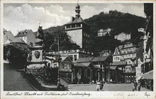 Karlsbad Eger Boehmen Markt mit Stadtturm und Dreikreuzberg Kat. Karlovy Vary