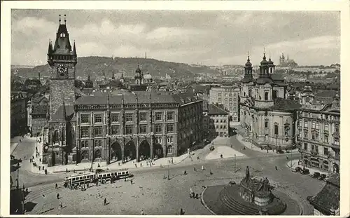 Prag Prahy Prague Staromestska namesti Altstaedter Ringplatz Rathaus Hus Denkmal Strassenbahn Kat. Praha