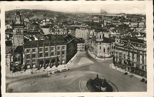 Prag Prahy Prague Staromestska namesti Altstaedter Ringplatz Rathaus Hus Denkmal Strassenbahn Kat. Praha