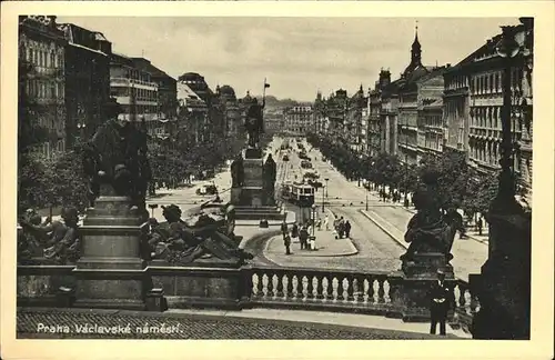 Prag Prahy Prague Vaclavske namesti Wenzelsplatz Mahnmal Reiterdenkmal Skulptur Strassenbahn Kat. Praha