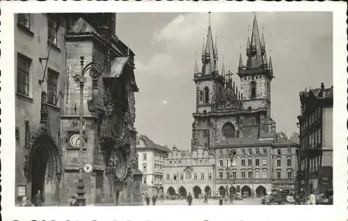 Prag Prahy Prague Staromestska namesti Tynsky chram Altstaedter Ring Rathausuhr Teynkirche Kat. Praha