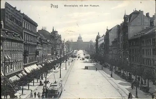 Prag Prahy Prague Wenzelsplatz mit Nationalmuseum Strassenbahn Kat. Praha