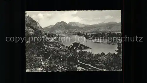 Rolandseck Blick ueber den Rhein mit Drachenfels Siebengebirge Rheininsel Nonnenwerth Kat. Remagen