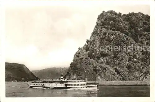 St Goarshausen Rheinschiffe am Loreleyfelsen Kat. Sankt Goarshausen