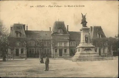 Sedan Place Alsace Musee Creche x