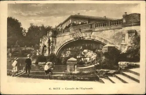 ww65880 Metz Moselle Lothringen Metz Cascade Esplanade * Kategorie. Metz Alte Ansichtskarten