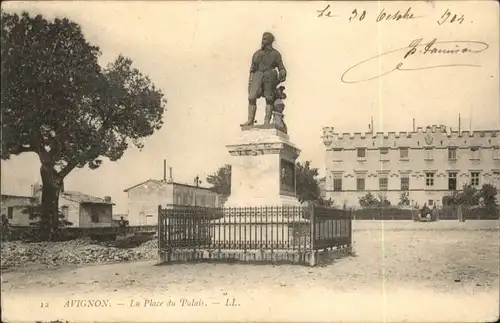 Avignon Place Palais x