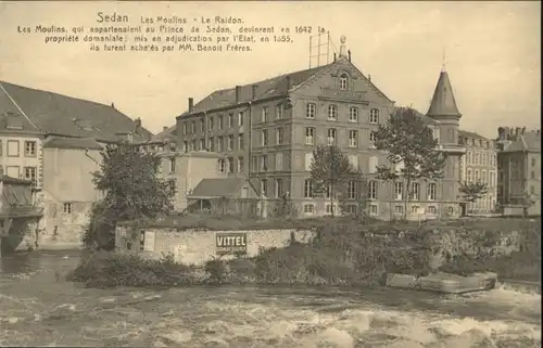 Sedan Moulins Raidon x