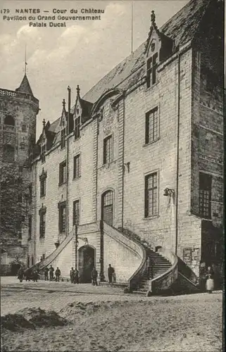 Nantes Cour Chateau Pavillon Grand Gouvernement Palais Ducal *