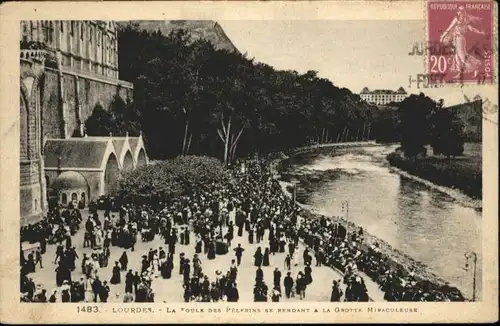 Lourdes Foule Pelerins Grotte Miraculeuse x