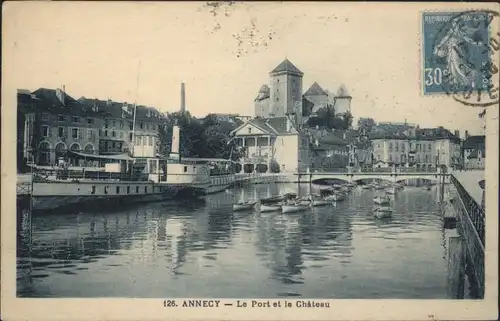 ww82689 Annecy Haute-Savoie Annecy Le Port Le Chateau x Kategorie. Annecy Alte Ansichtskarten