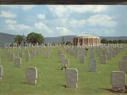 Tod Graeber Friedhof Deutscher Soldatenfriedhof Niederbronn/Frankreich / Tod /