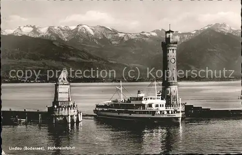 Leuchtturm Lighthouse Dampfer Lindau Hafeneinfahrt Kat. Gebaeude