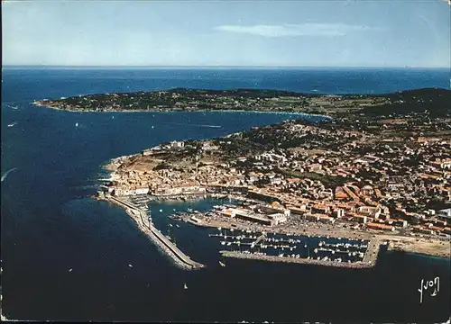 hw09628 Saint-Tropez Var Fliegeraufnahme  Kategorie. Saint-Tropez Alte Ansichtskarten