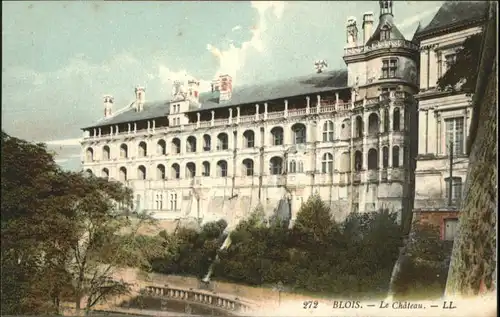 ww73370 Blois Loir et Cher Blois Chateau * Kategorie. Blois Alte Ansichtskarten