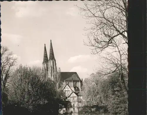 Soest Arnsberg Wiesenkirche mit Teich / Soest /Soest LKR