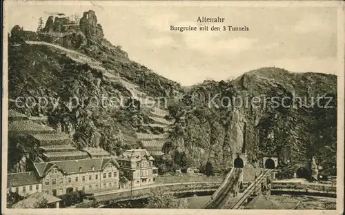 Altenahr Burgruine mit den 3 Tunnels Kat. Altenahr