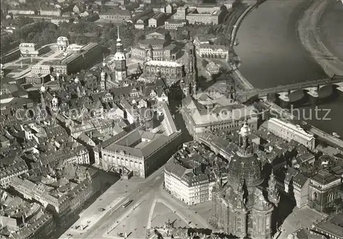 Dresden Blick ueber den Neumarkt Fliegeraufnahme Kat. Dresden