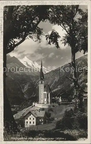 Heiligenblut Kaernten Kirche mit Grossglockner Kat. Heiligenblut