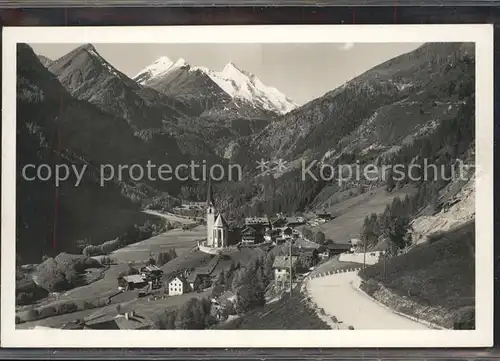 Heiligenblut Kaernten Ortsblick mit Grossglockner Hochalpenstrasse Kat. Heiligenblut