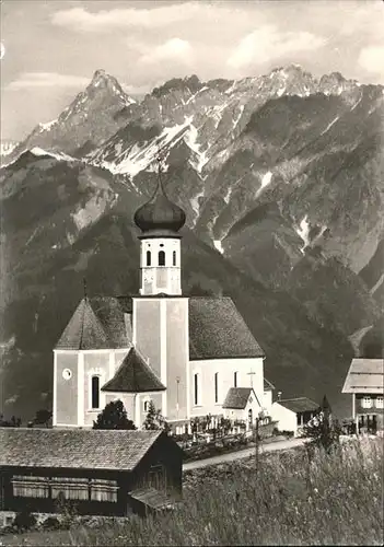 Bartholomaeberg Vorarlberg Pfarrkirche gegen Zimba Kat. Bartholomaeberg