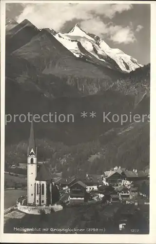 Heiligenblut Kaernten Kirche mit Grossglockner Kat. Heiligenblut